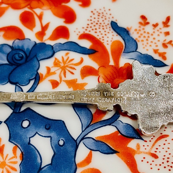 S15-Vintage CocaCola Silver Plate & Enamel Collector's Spoon - Picture 6 of 8
